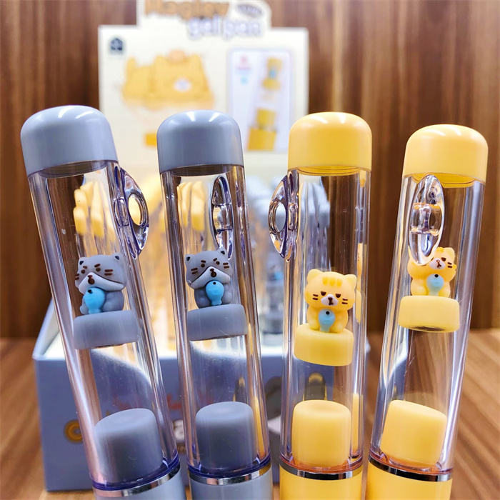 Magnetic Bouncing Teddy Bear Pen