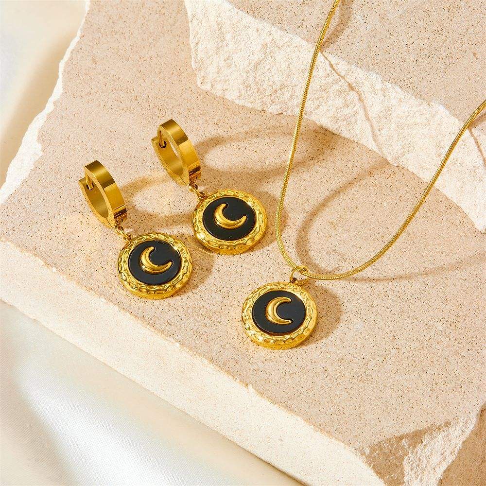 Aesthetic Moon Necklace Set