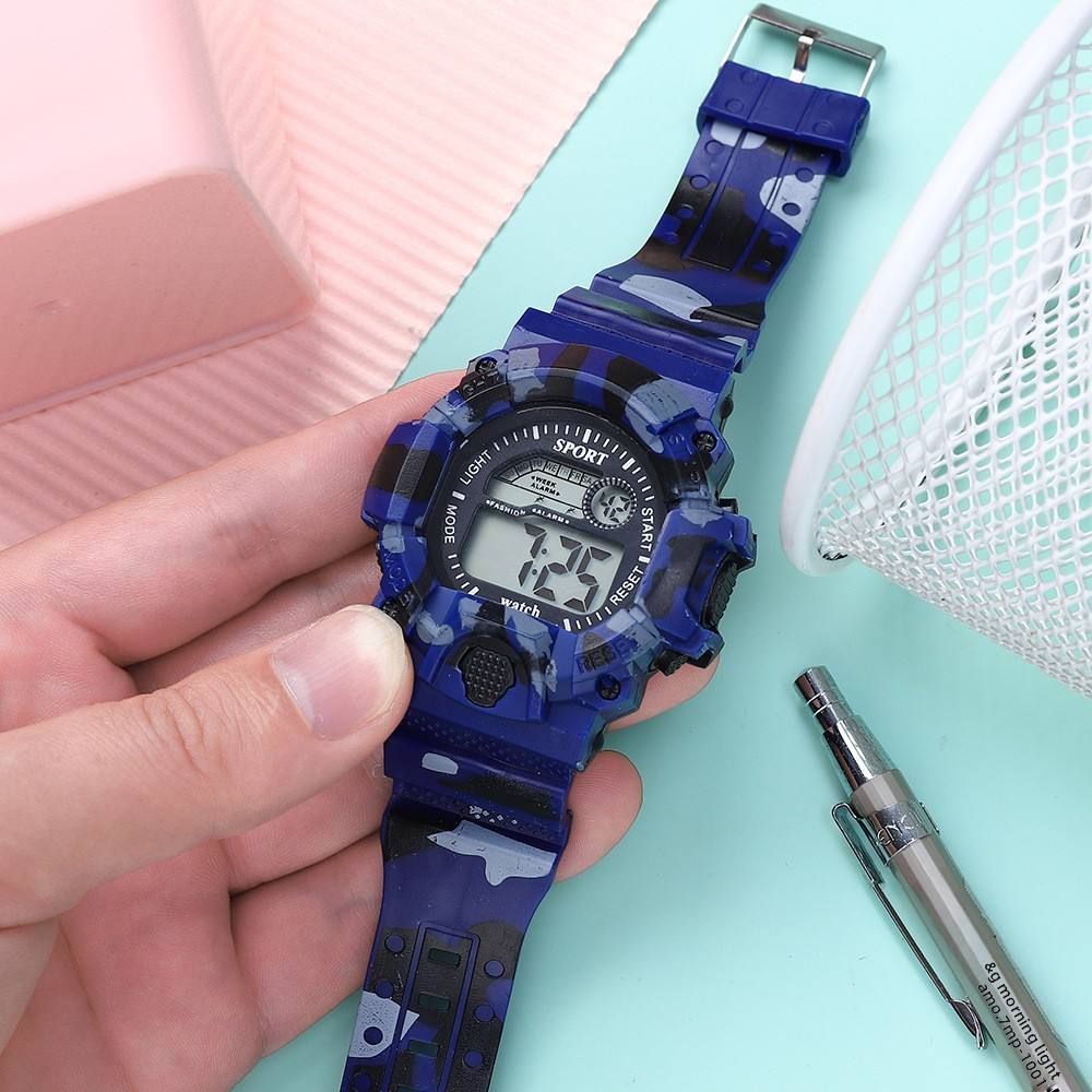 WRIST WATCH