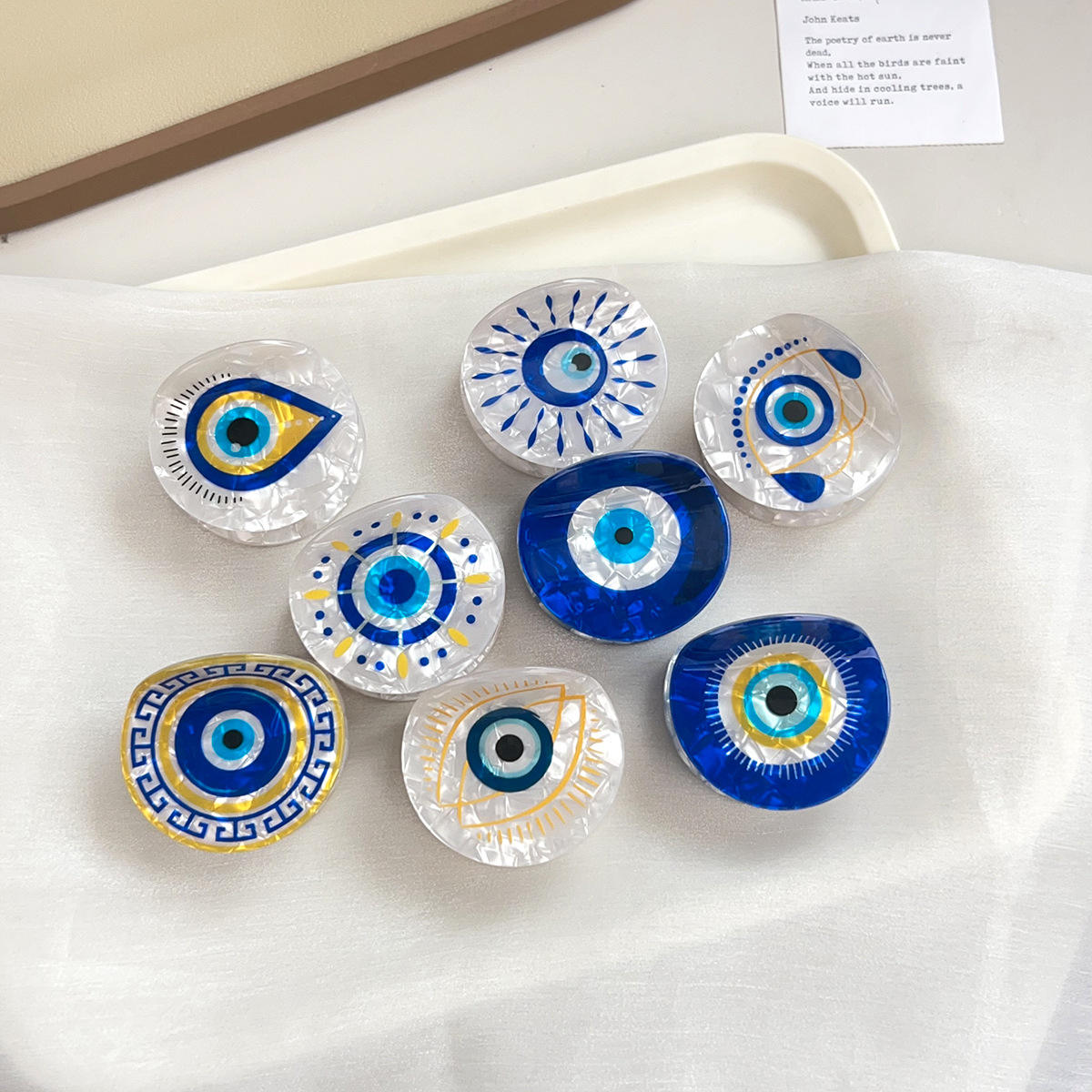 EVIL EYE CLAW CLIP