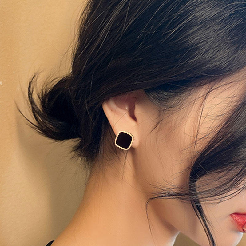 Black Stone Earring