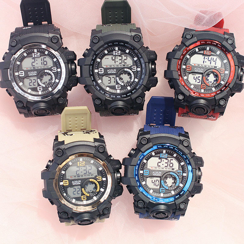 WRIST WATCH