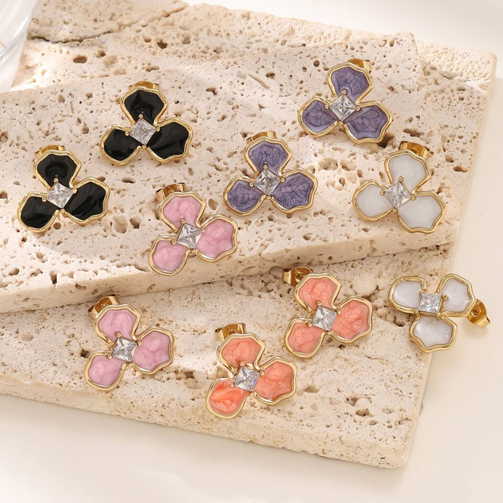 Flower & Pearl Designed Earring