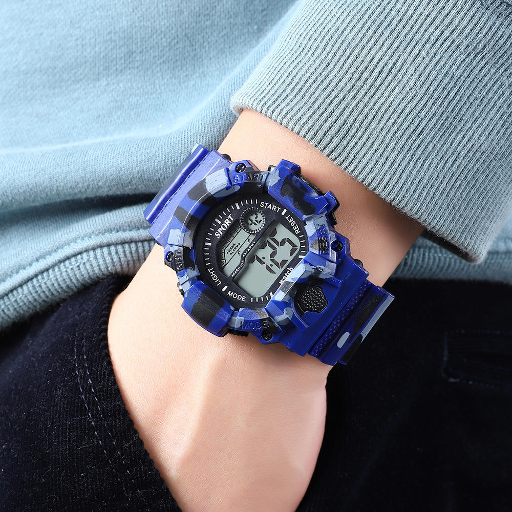 WRIST WATCH
