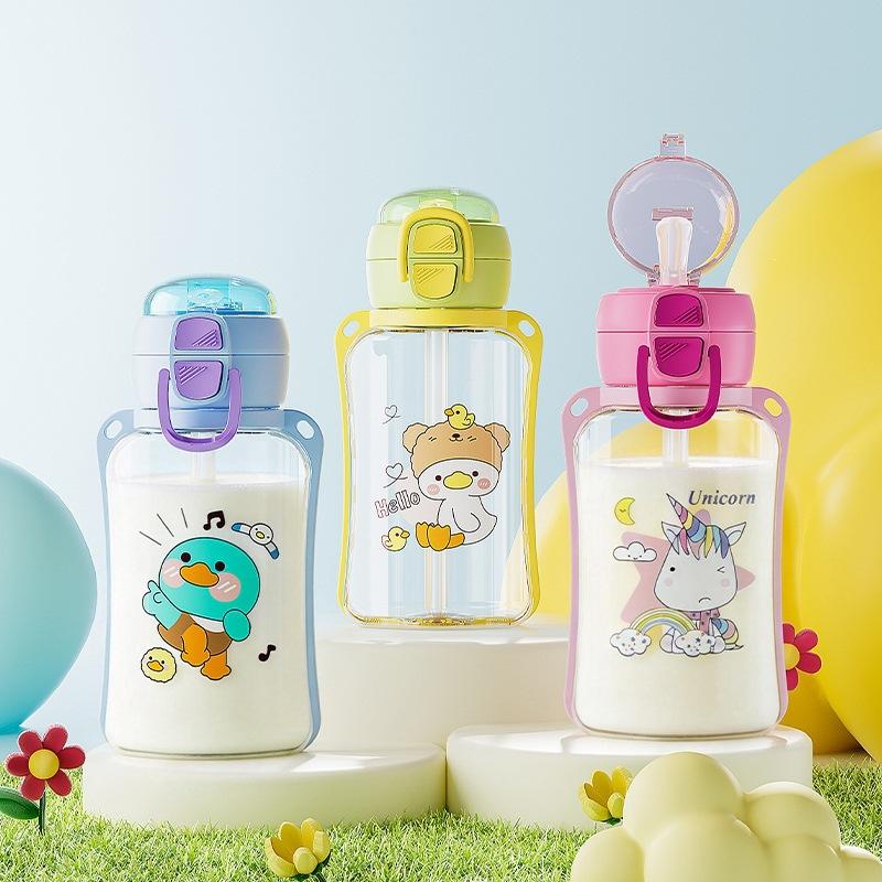 SIPPER PLASTIC BOTTLE