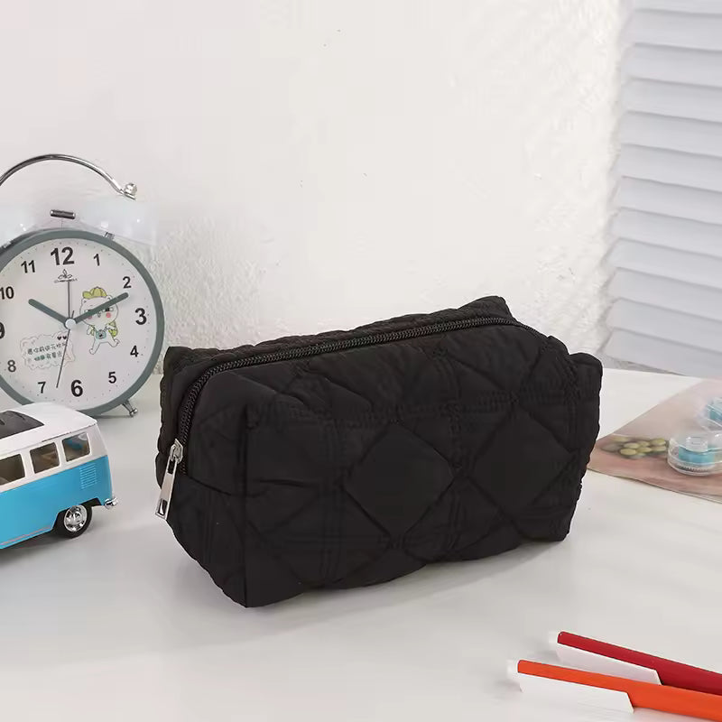 COSMETICS POUCH