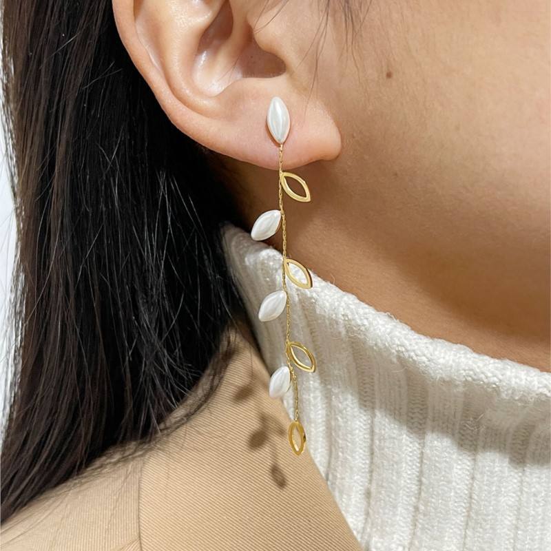 White Leaf Earring