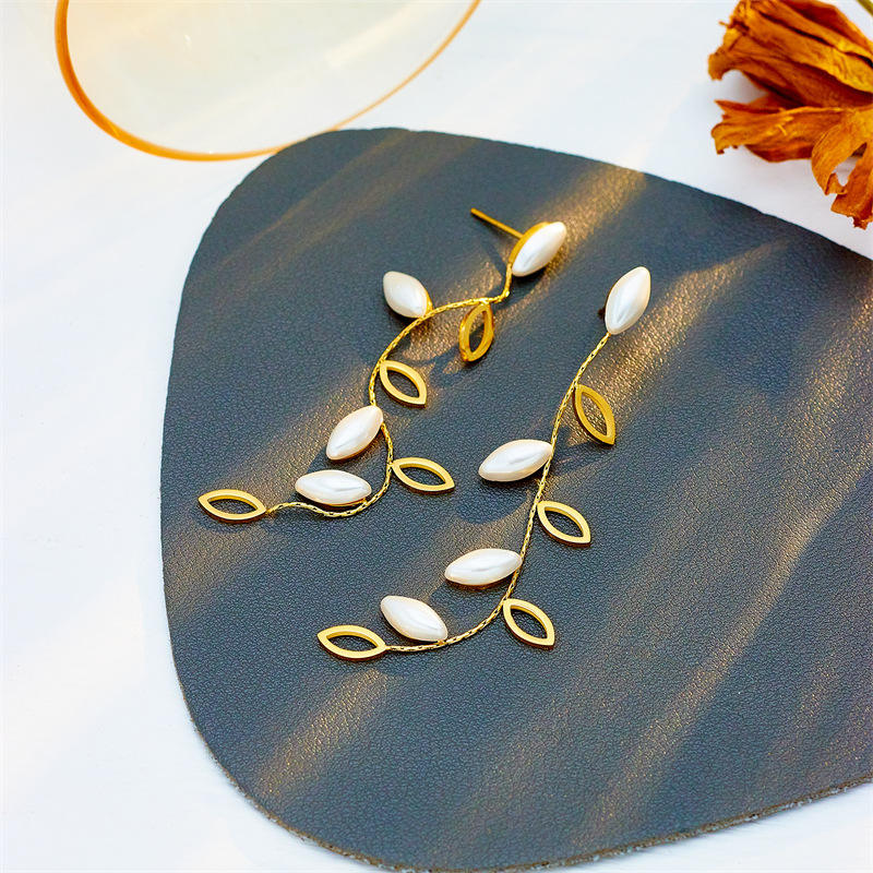 White Leaf Earring
