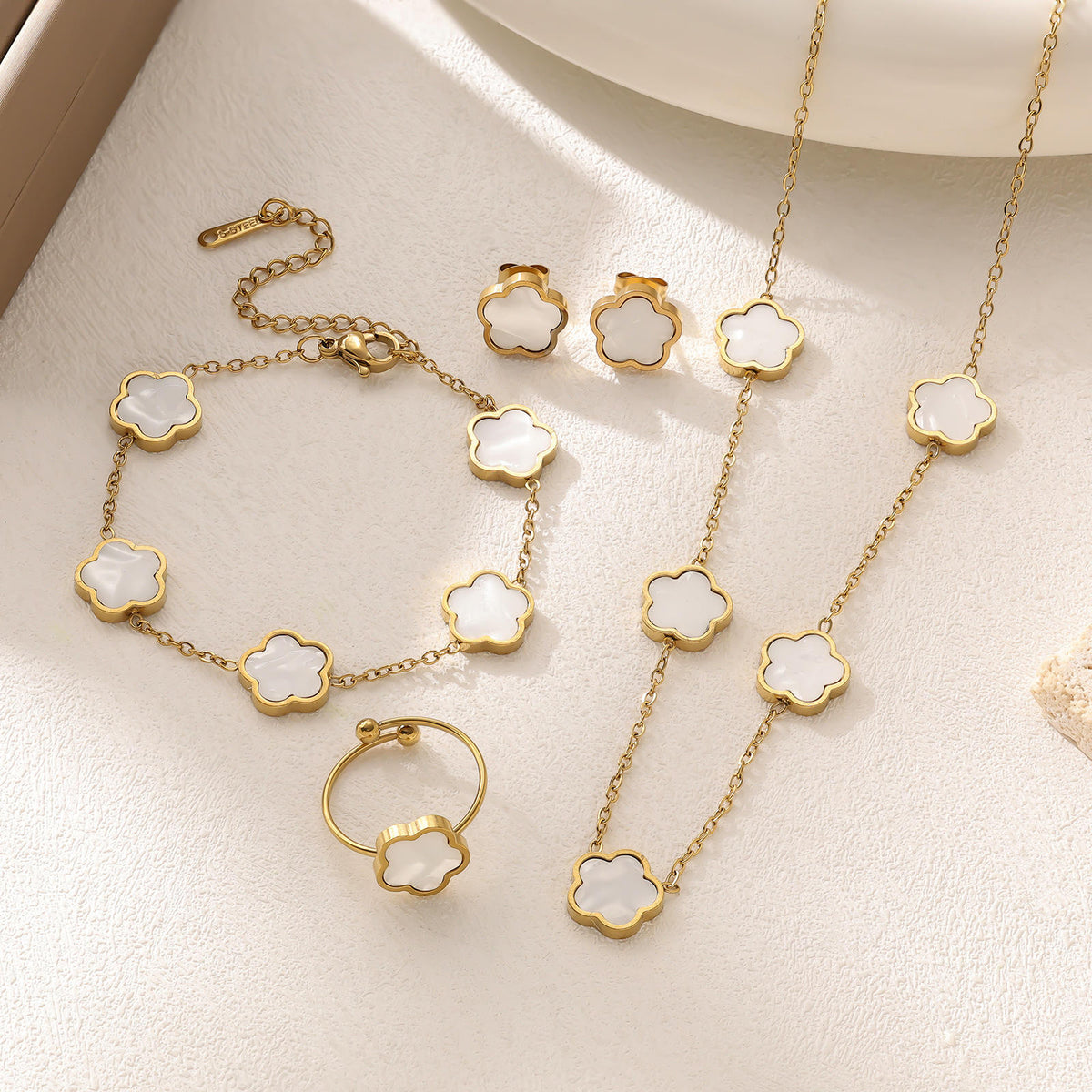 Clover Jewelry Set