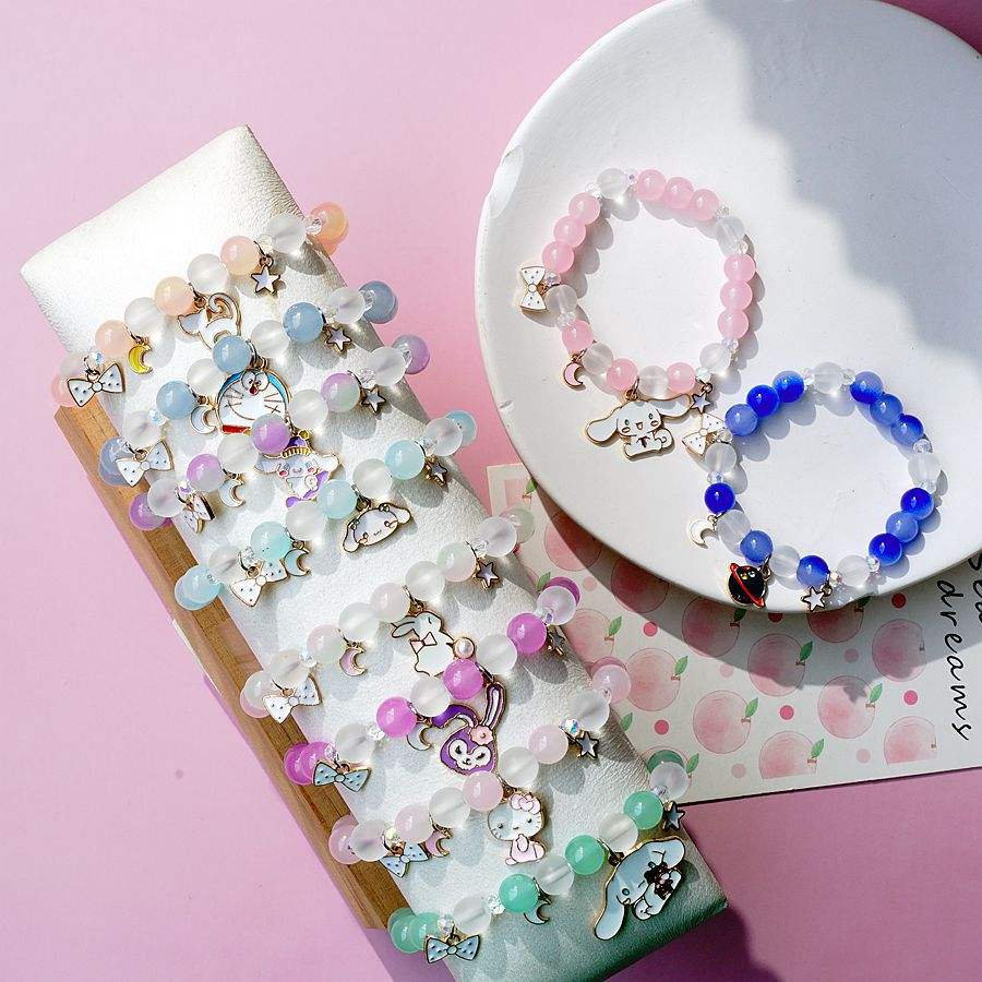 Cute Charm Bracelet (Random)