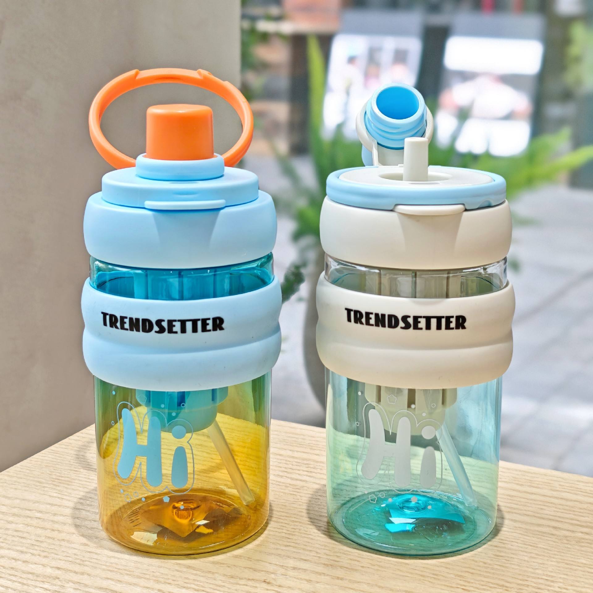 Trendsetter 2 IN 1 Plastic Bottle (1000 ml)
