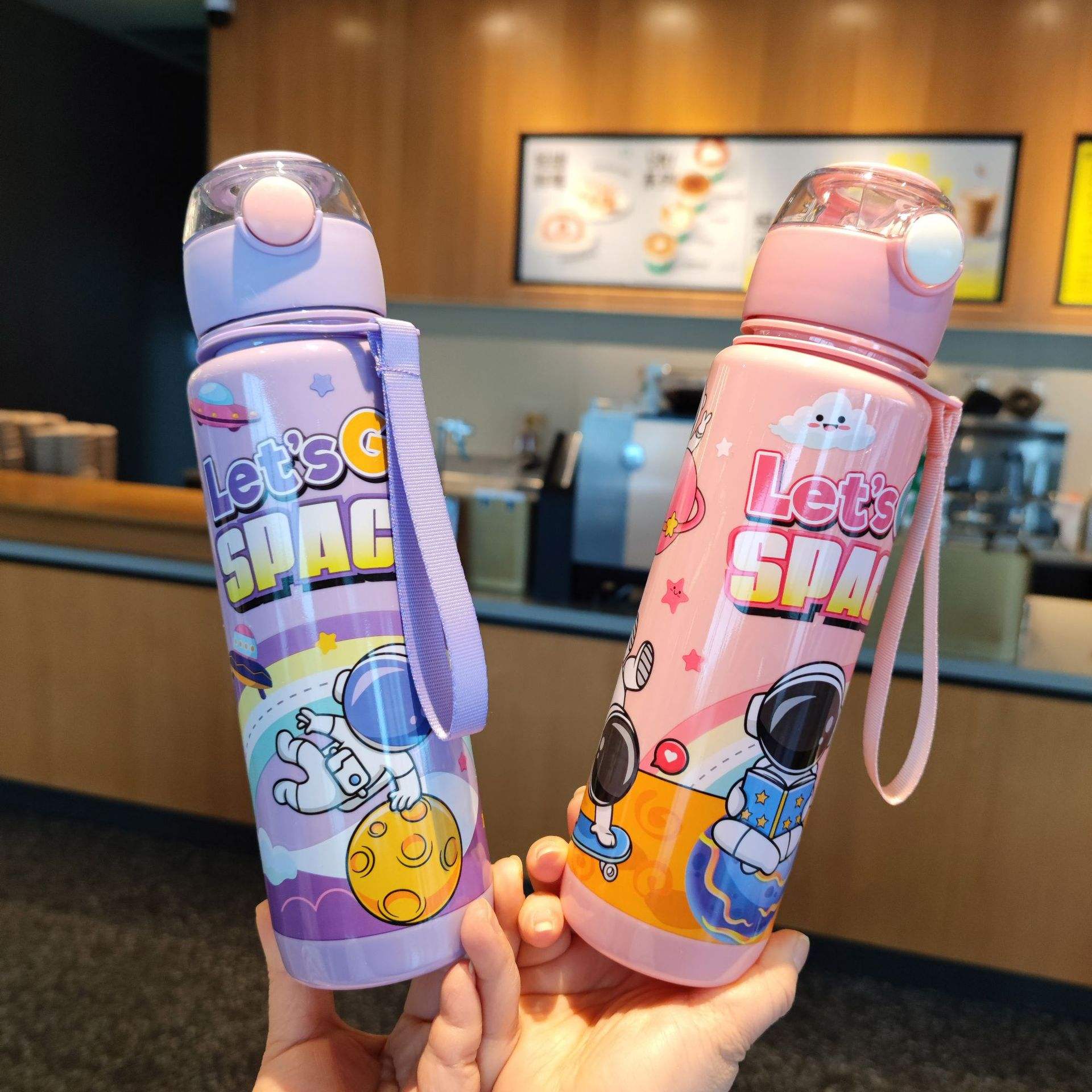Space Theme Plastic Water Sipper (900 ml)