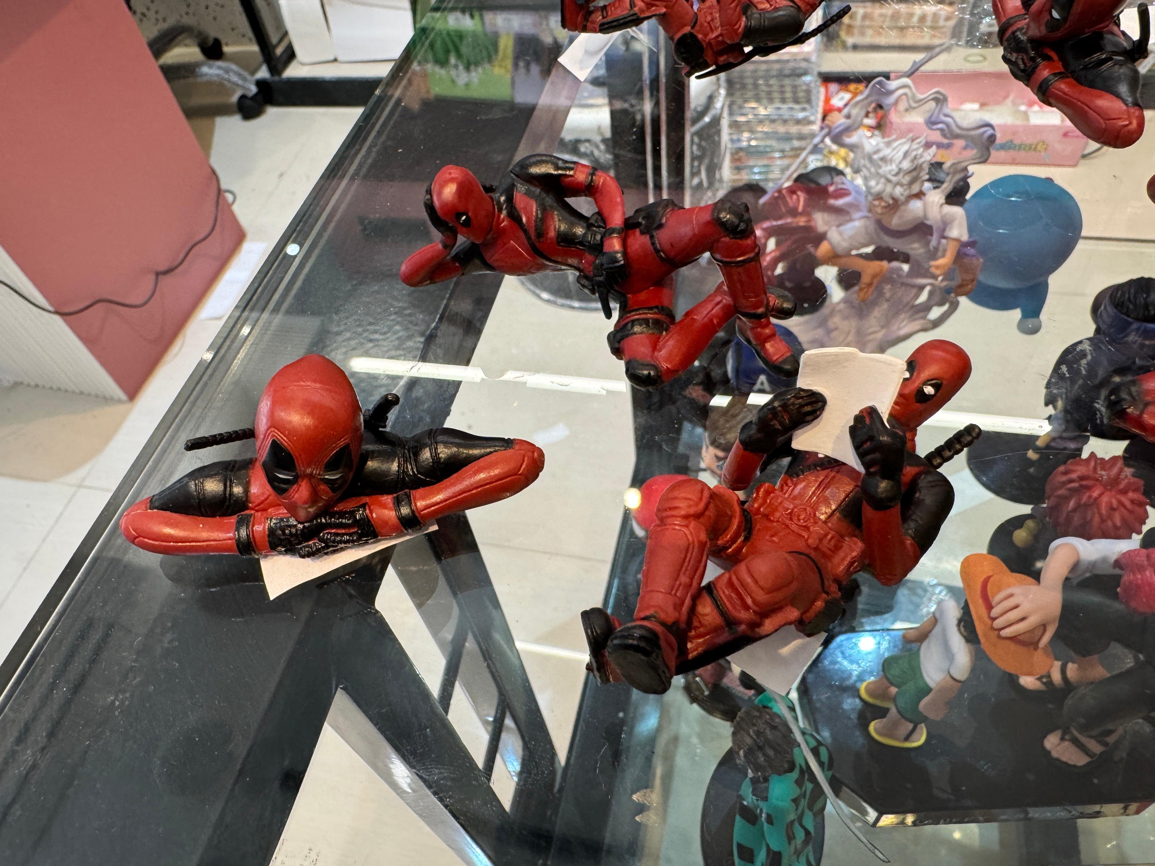 Deadpool  Figure (1 pcs)