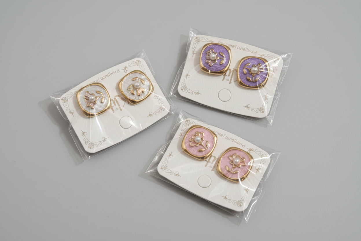 Flower & Pearl Earring