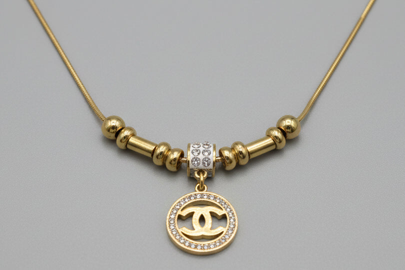 Channel Necklace