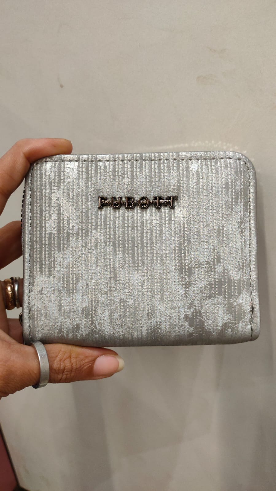 SHINY WALLET