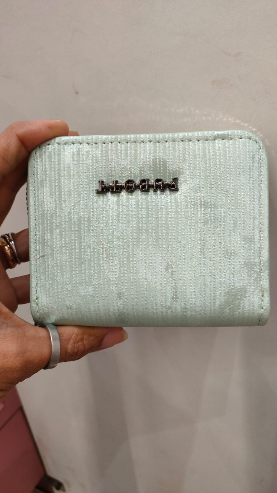 SHINY WALLET