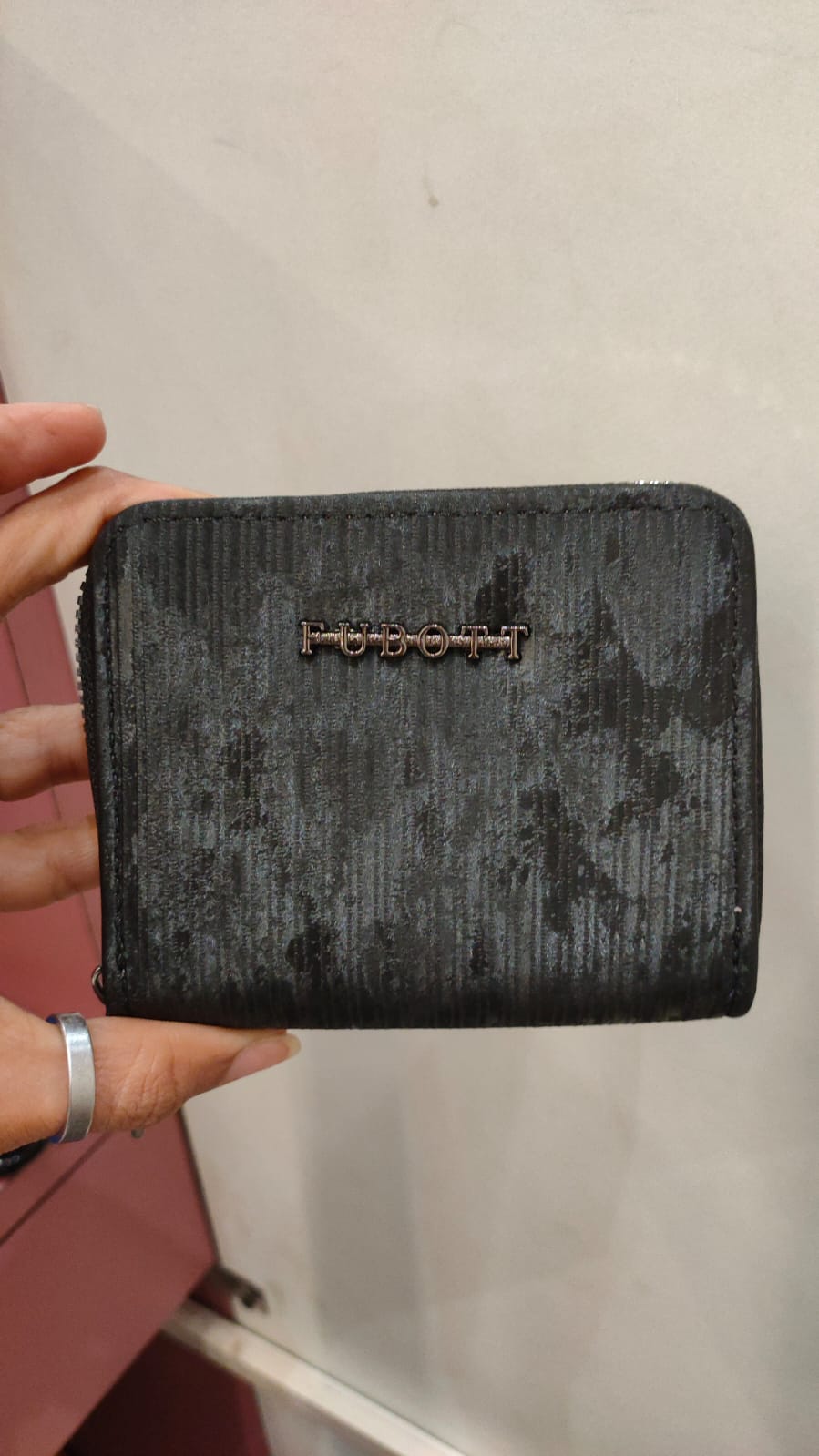 SHINY WALLET