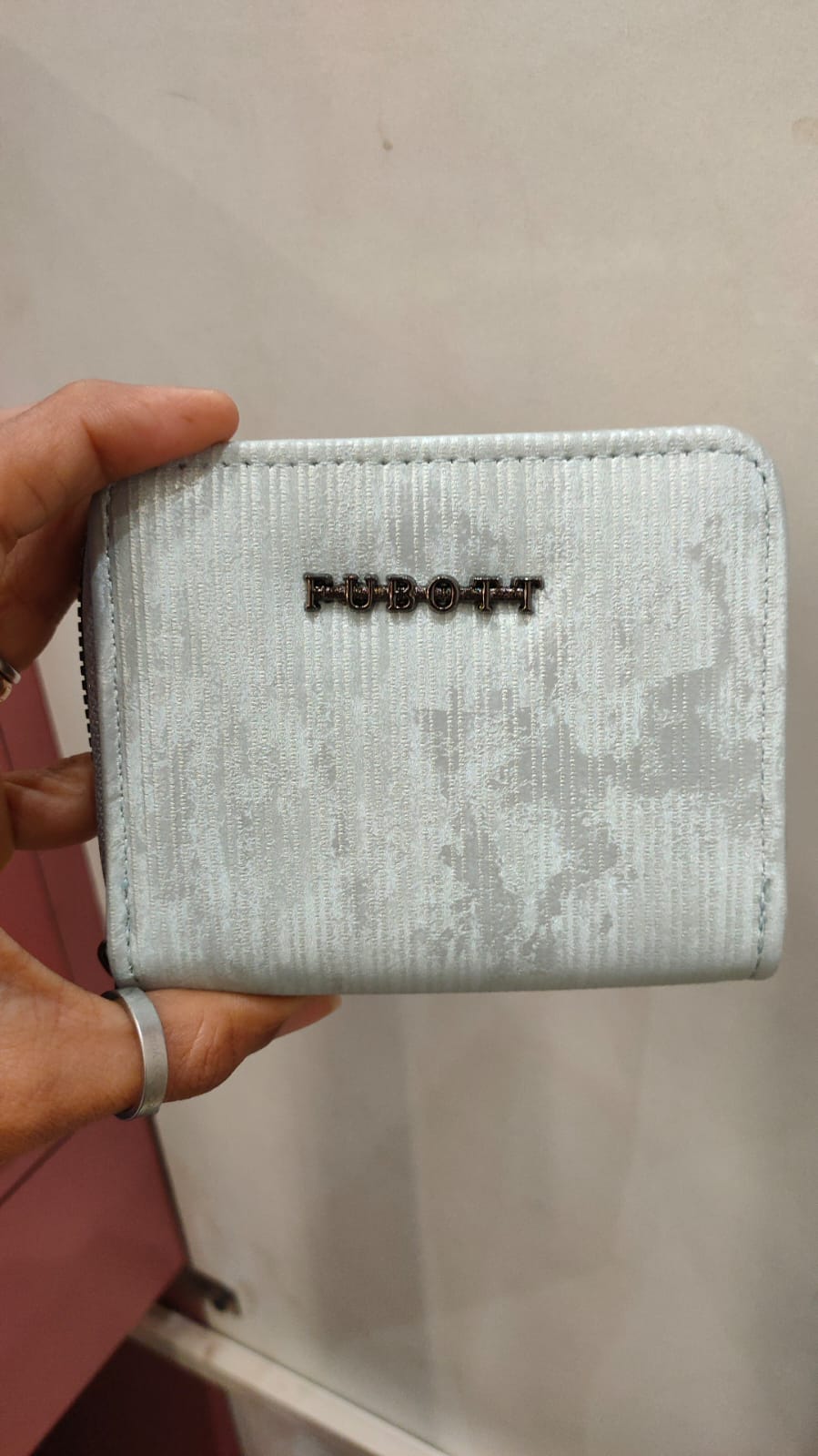 SHINY WALLET
