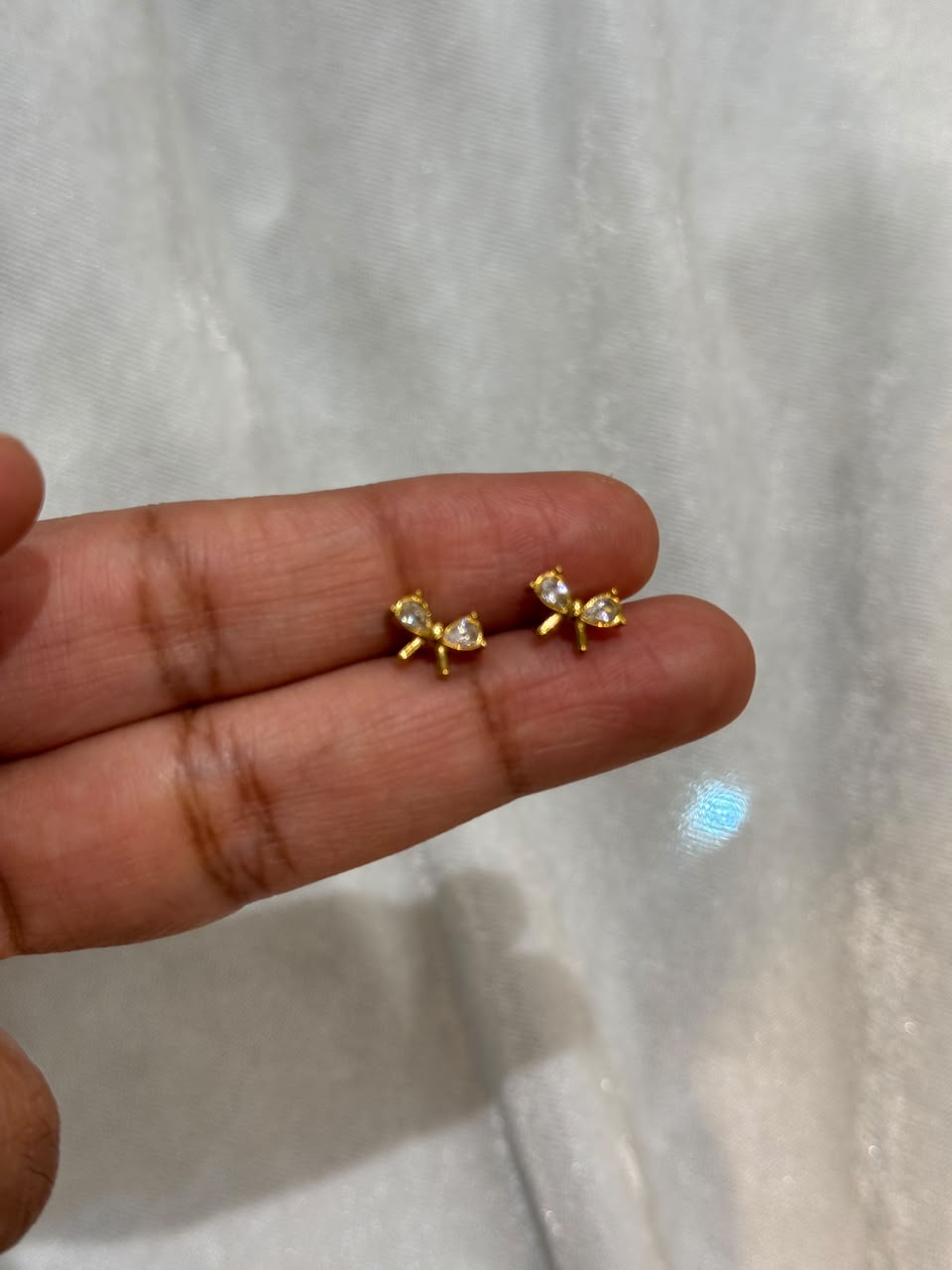 Bow Design Ball back Studs