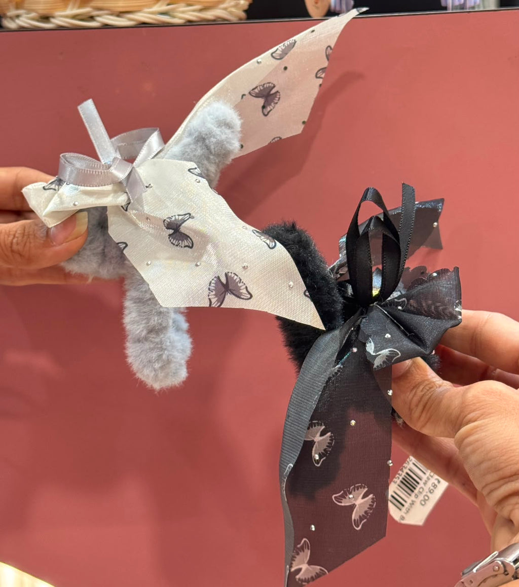 Furry Claw Clip With Bow