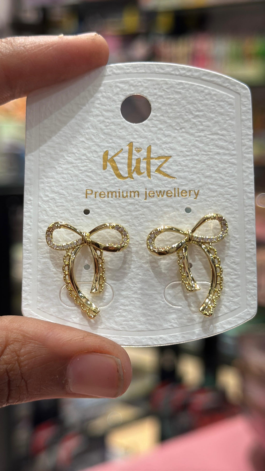 Elegant Bow Design Earrings